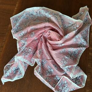 Floral Striped Scarf in Red and White 20“ x 20“
